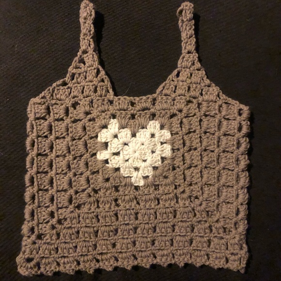 Tops - 🖤 Crochet Crop Top.